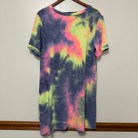 Jodifl Rainbow Tie Dye V-Neck Casual Tunic Top Women’s Size Medium Oversized - Picture 3 of 10
